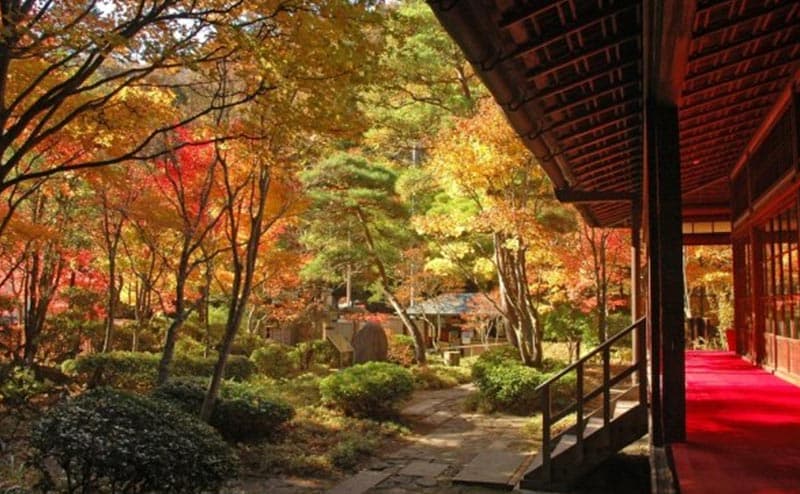天皇の間記念公園